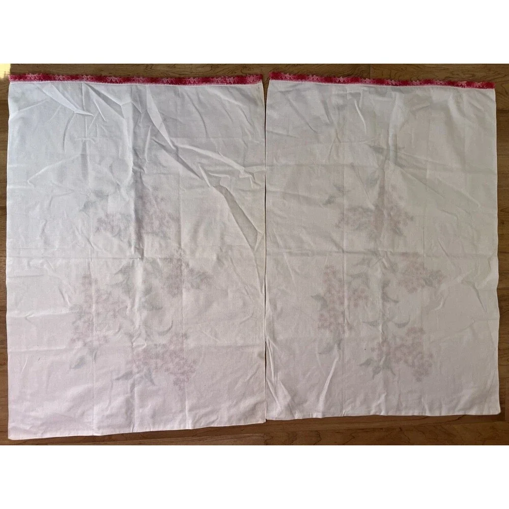 VTG Hand Embroidered Pink Pillowcase Set Floral Cottagecore Farmhouse Cotton